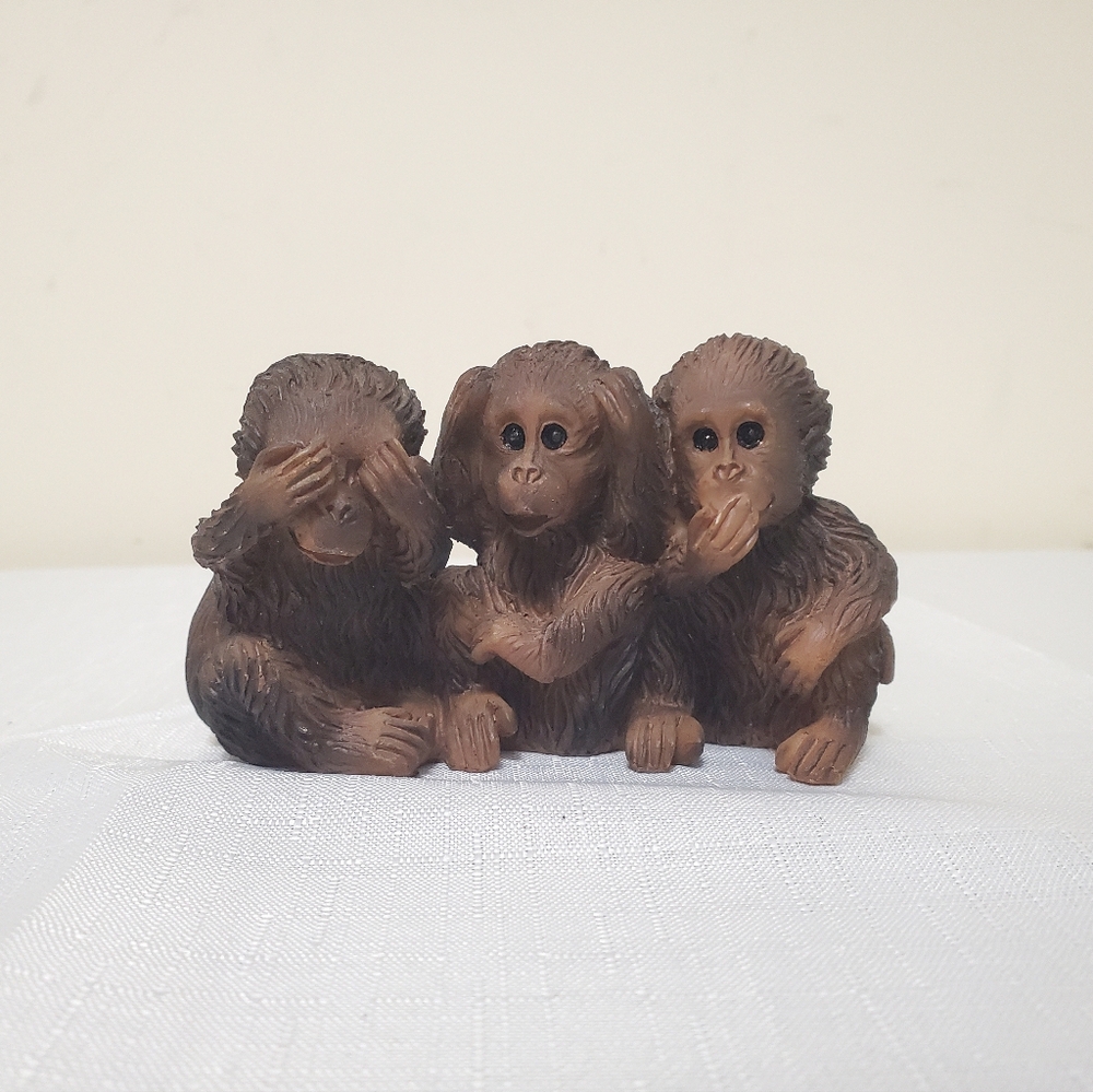 Three Wise Monkeys See No Evil, Hear No Evil, Speak No Evil Figurine